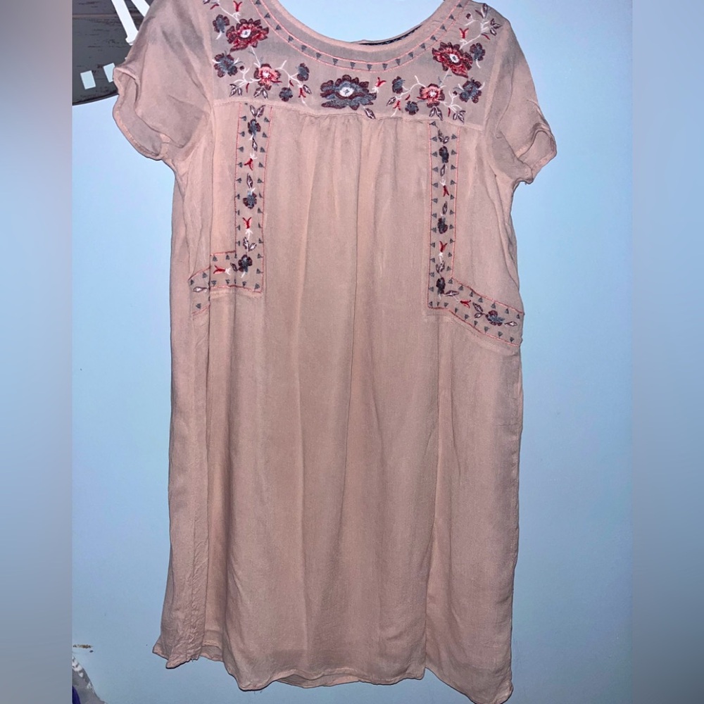 Knox Rose straight pullover embroidered light pink dress size medium